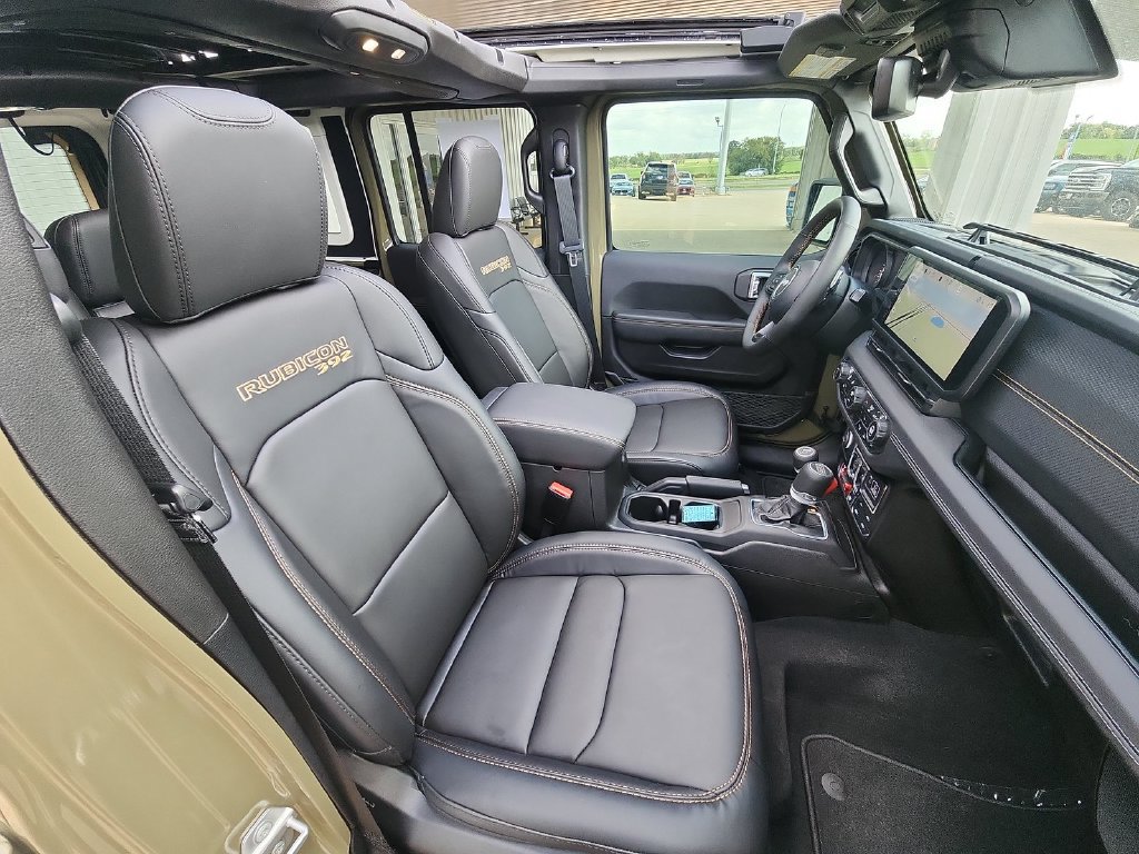 Used 2025 Jeep Wrangler Unlimited Rubicon 392 AWD/4WD image 29
