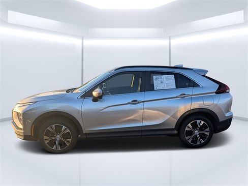 Used 2022 Mitsubishi Eclipse Cross SE image 6