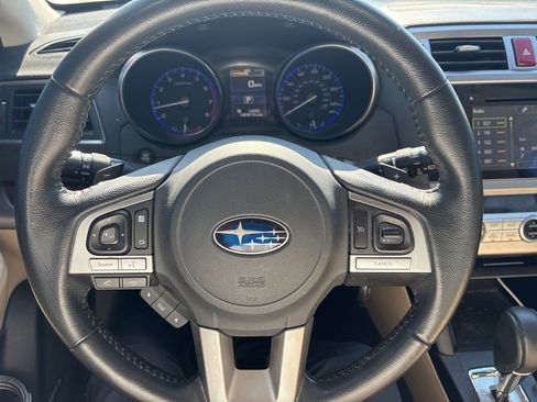 Used 2015 Subaru Outback 2.5i Limited image 2