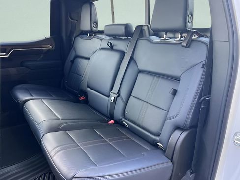 Used 2022 Chevrolet Silverado 1500 High Country image 30