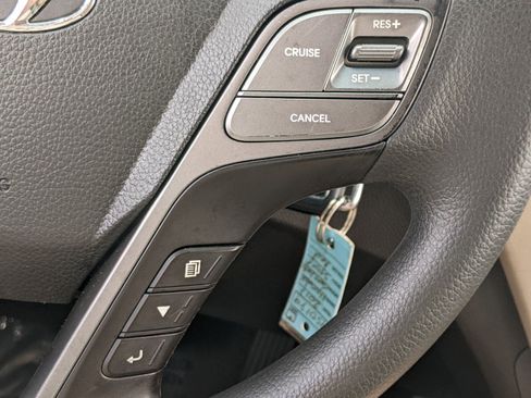 Used 2017 Hyundai Santa Fe Sport image 20