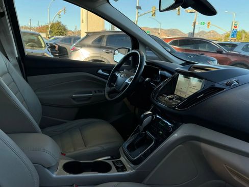 Used 2016 Ford C-MAX Energi SEL w/ Equipment Group 302A image 30