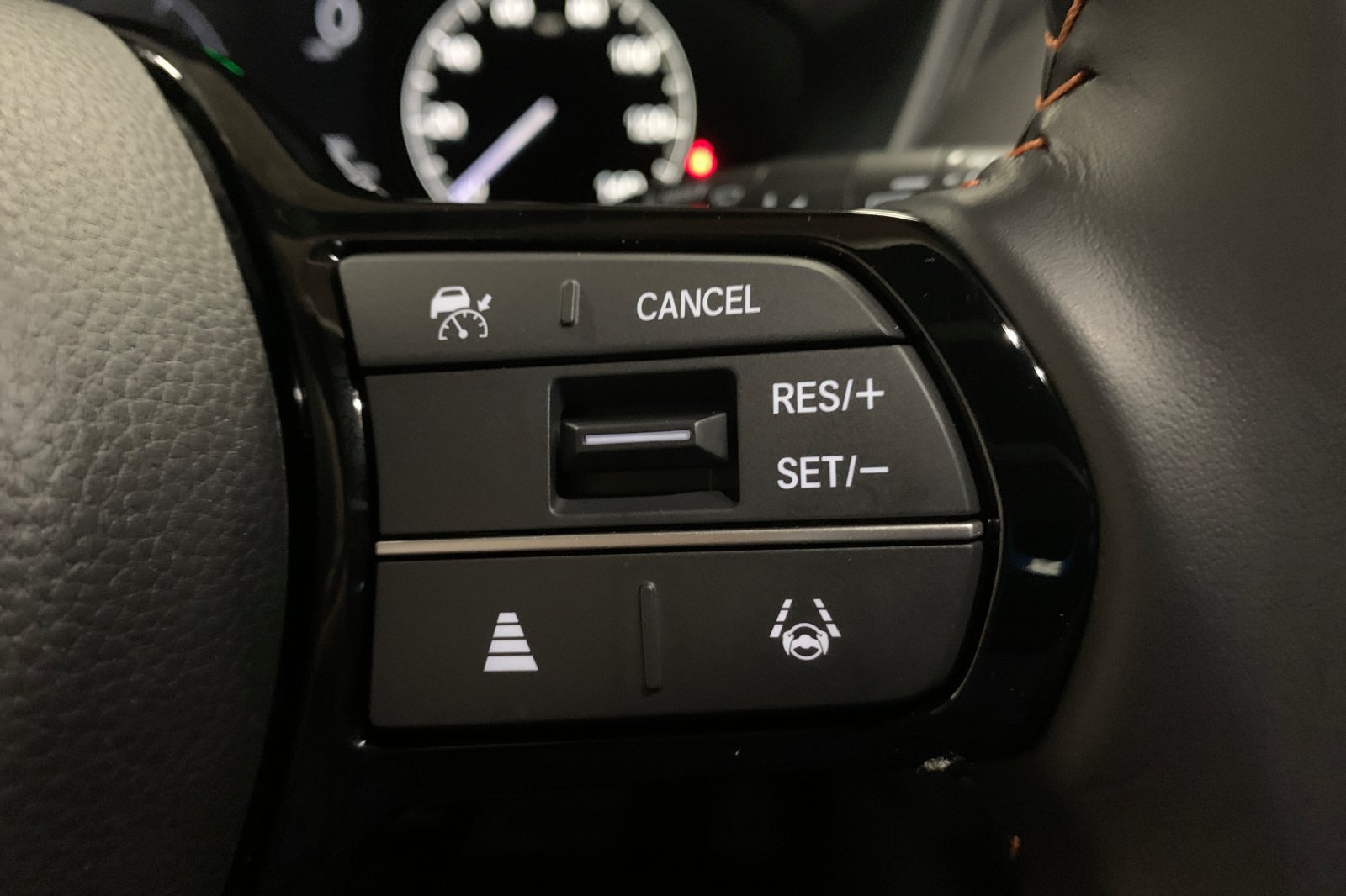 Certified 2026 Honda HR-V Sport image 28