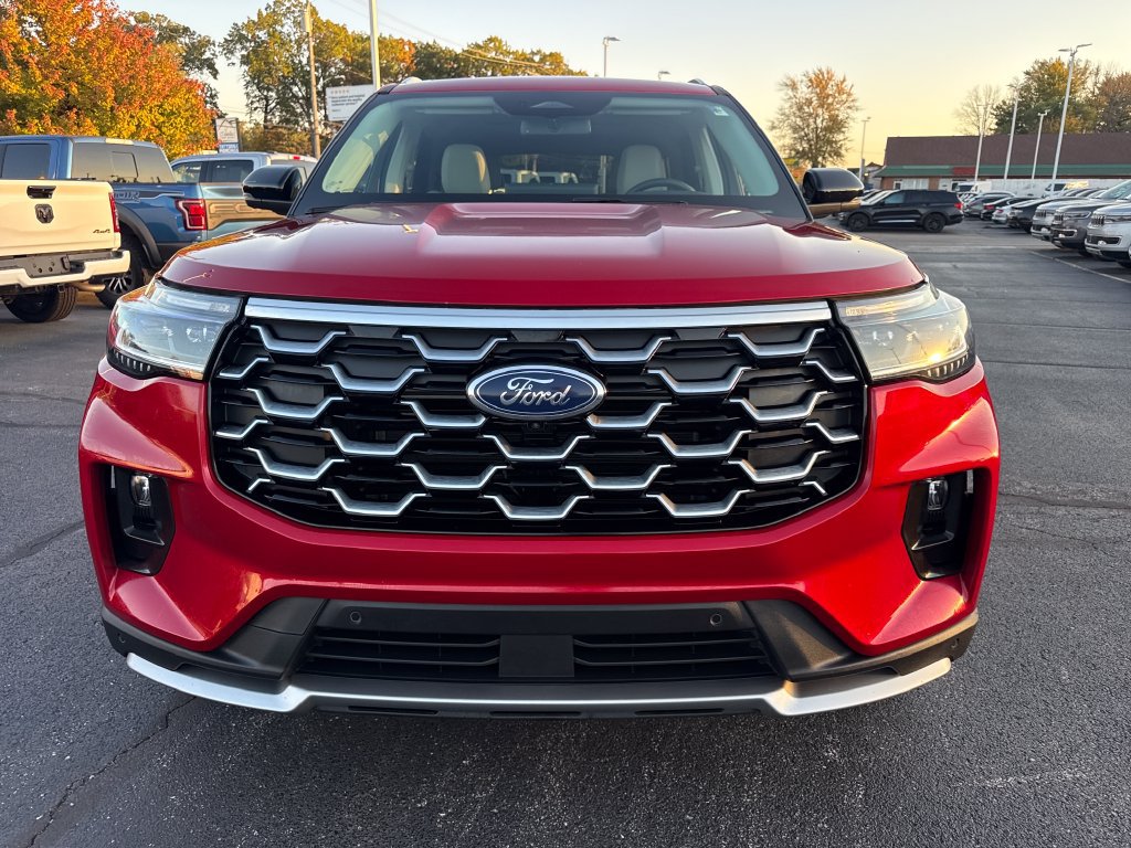 Used 2026 Ford Explorer Platinum w/ LUX Leather Package AWD/4WD image 3