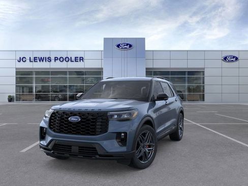 New 2026 Ford Explorer ST-Line w/ ST-Line Street Pack image 2
