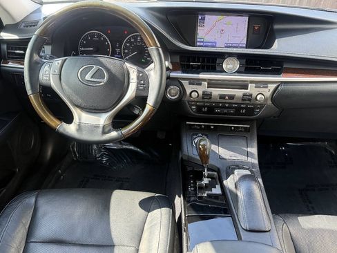 Used 2013 Lexus ES 350 w/ Luxury Pkg FWD image 7