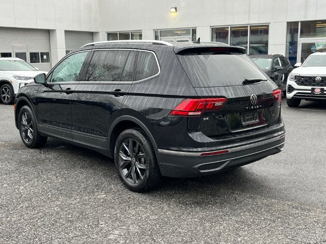 Used 2023 Volkswagen Tiguan SE AWD/4WD image 4