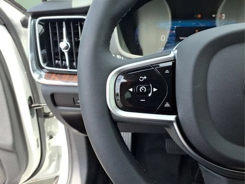 New 2026 Volvo V60 B5 Cross Country Plus w/ Climate Package AWD/4WD image 19