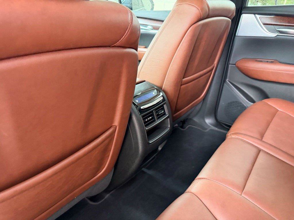 Used 2026 Cadillac XT5 Premium Luxury w/ Driver Assist Package FWD image 10