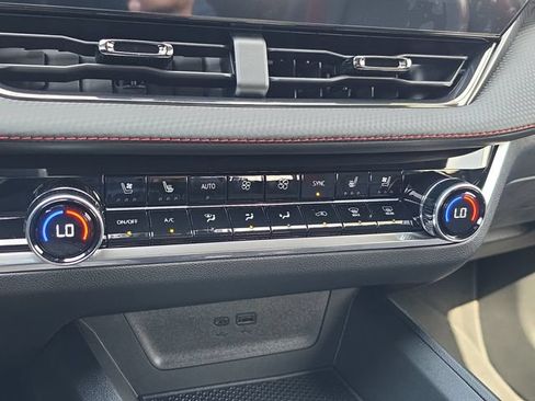 New 2026 Chevrolet Equinox RS w/ Convenience Package III FWD image 26