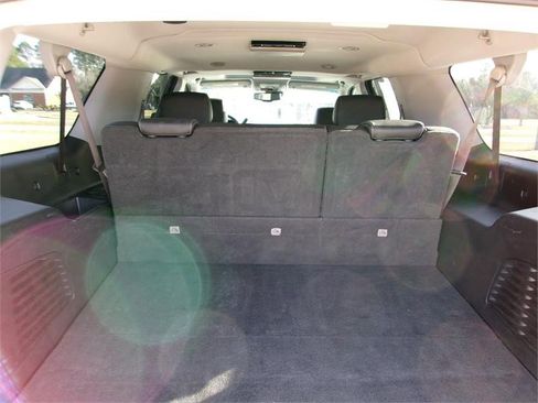 Used 2016 Chevrolet Suburban LTZ image 14