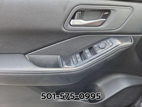 Used 2026 Nissan Rogue SV FWD image 32