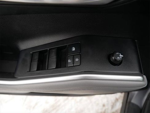 Certified 2022 Toyota Highlander XLE image 16