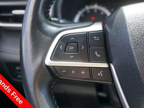 Certified 2024 Toyota Highlander LE FWD image 4