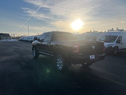 Used 2019 RAM 2500 Limited image 3