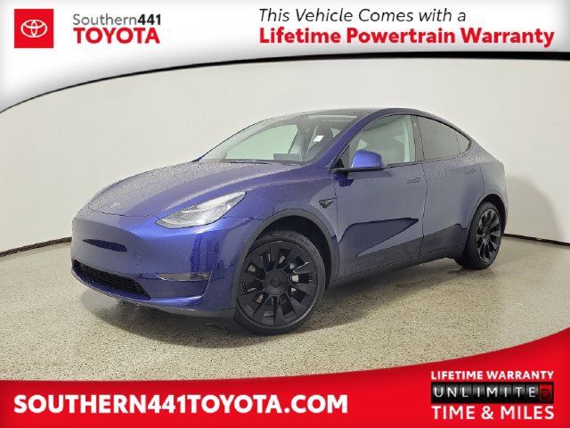 Used 2022 Tesla Model Y Long Range AWD/4WD image 1
