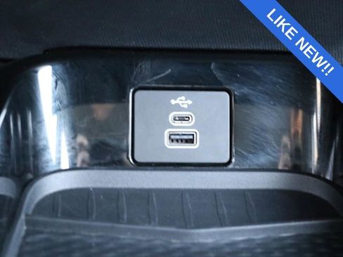 Used 2025 Ford Mustang Mach-E Premium image 27