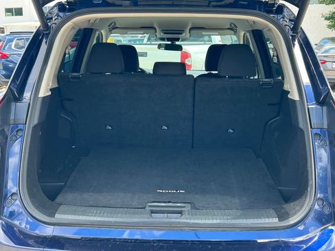 Used 2025 Nissan Rogue SV FWD image 12