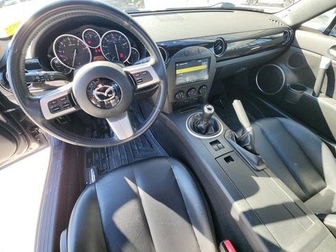 Used 2008 MAZDA MX-5 Miata Grand Touring w/ Premium Pkg image 13