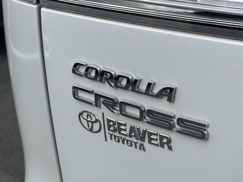 Used 2024 Toyota Corolla Cross L image 10