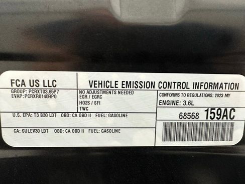 Used 2023 Chrysler Pacifica Touring-L image 71