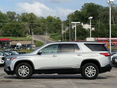 Used 2019 Chevrolet Traverse LT FWD image 6