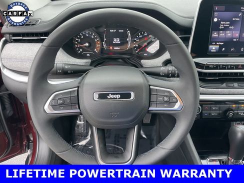 Used 2022 Jeep Compass Latitude image 13