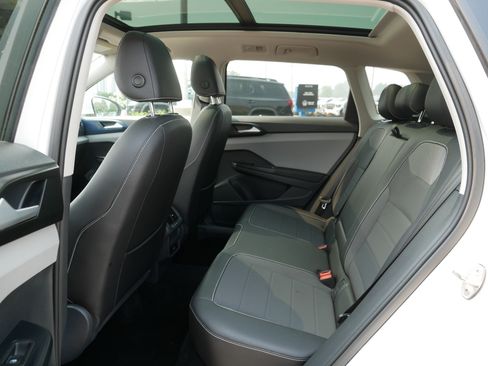 Used 2023 Volkswagen Taos SE w/ Panoramic Sunroof Package AWD/4WD image 35