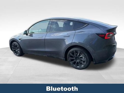Used 2021 Tesla Model Y Long Range AWD/4WD image 5