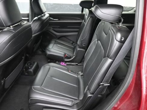 Used 2025 Jeep Grand Cherokee L Limited AWD/4WD image 20