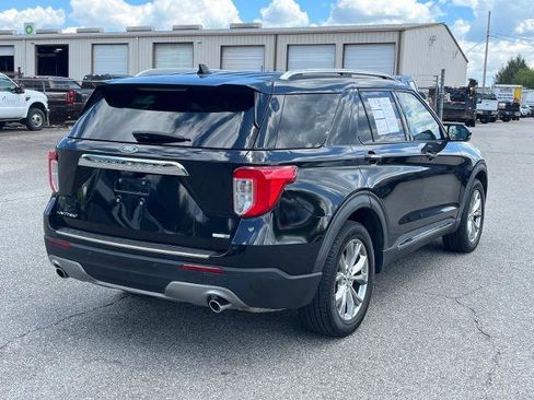 Certified 2020 Ford Explorer Limited AWD/4WD image 3