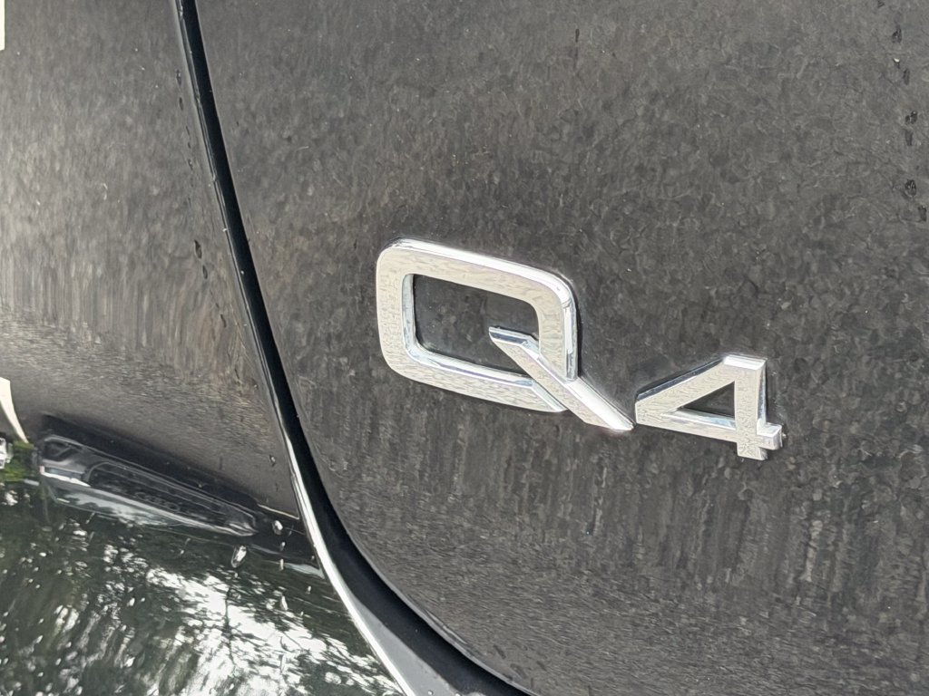 Used 2023 Audi Q4 e-tron Premium Plus w/ Premium Plus AWD/4WD image 29