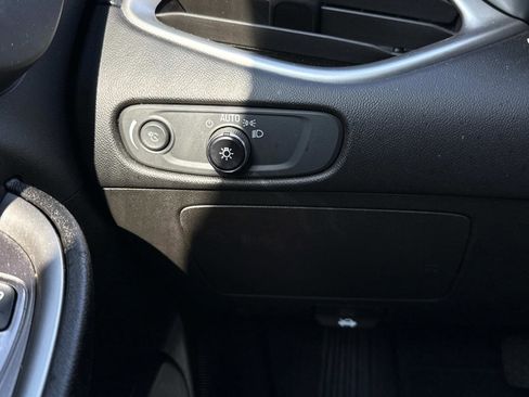 Certified 2022 Chevrolet Malibu LT image 9