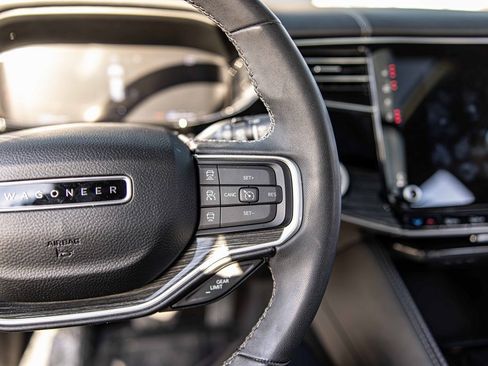 Used 2022 Jeep Wagoneer Series II w/ Premium Group I image 25