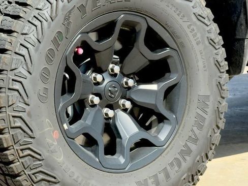 Used 2022 RAM 1500 TRX w/ TRX Level 2 Equipment Group AWD/4WD image 17