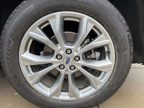 Used 2021 Ford Explorer XLT w/ Equipment Group 202A image 49