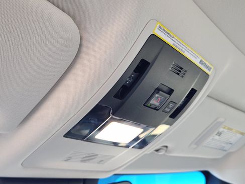 Used 2024 Lexus ES 350 w/ Luxury Package image 34