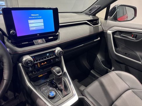Used 2025 Toyota RAV4 XSE image 17