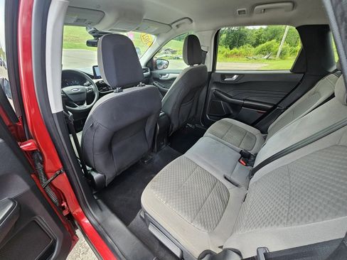 Used 2021 Ford Escape SE image 24
