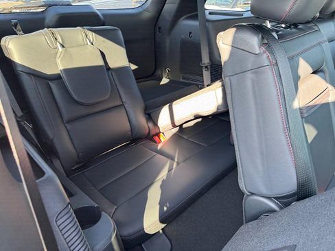 New 2026 Ford Explorer ST-Line w/ ST-Line Street Pack image 6