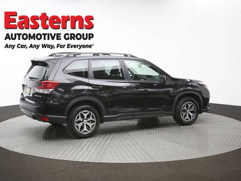 Used 2022 Subaru Forester Premium image 46