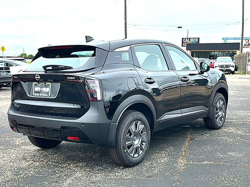 New 2026 Nissan Kicks S FWD image 8