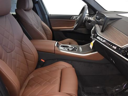 New 2026 BMW X5 xDrive40i w/ M Sport Package AWD/4WD image 19