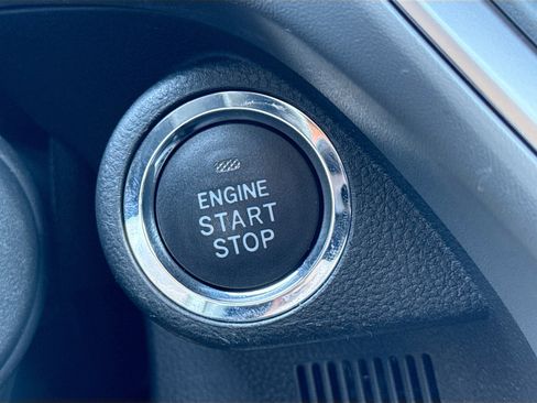 Certified 2025 Subaru Crosstrek 2.0i Premium image 36