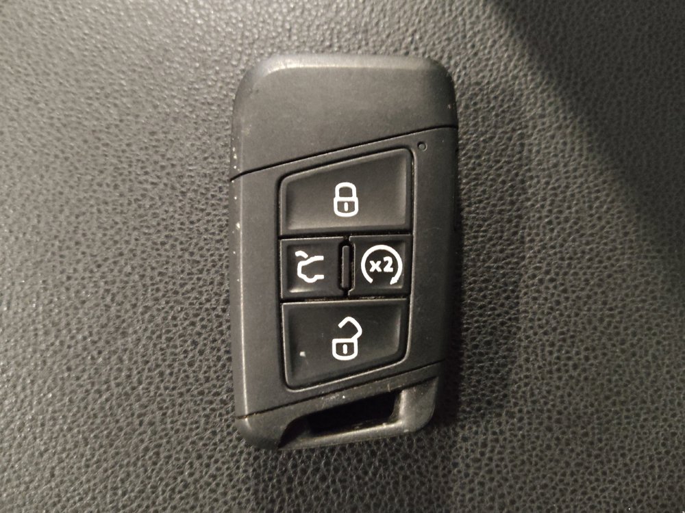 Used 2024 Volkswagen Jetta SE FWD image 32