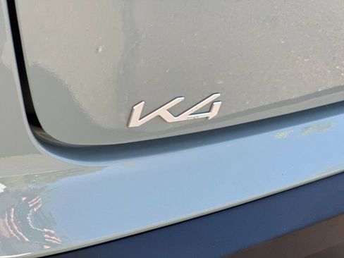 Used 2025 Kia K4 FWD image 36