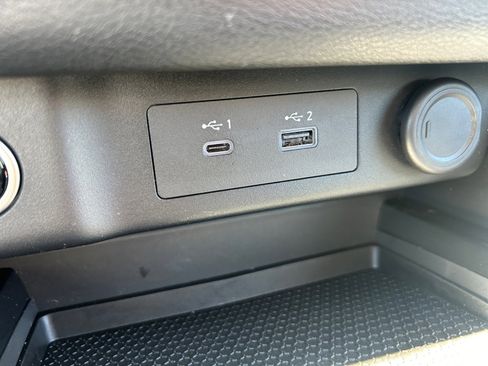 Used 2023 Nissan Rogue SV image 19