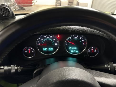 Used 2012 Jeep Wrangler Unlimited Sport image 42