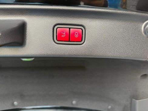 Used 2022 Mercedes-Benz S 500 4MATIC image 28