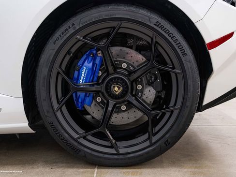 Used 2024 Lamborghini Huracan Tecnica RWD image 7
